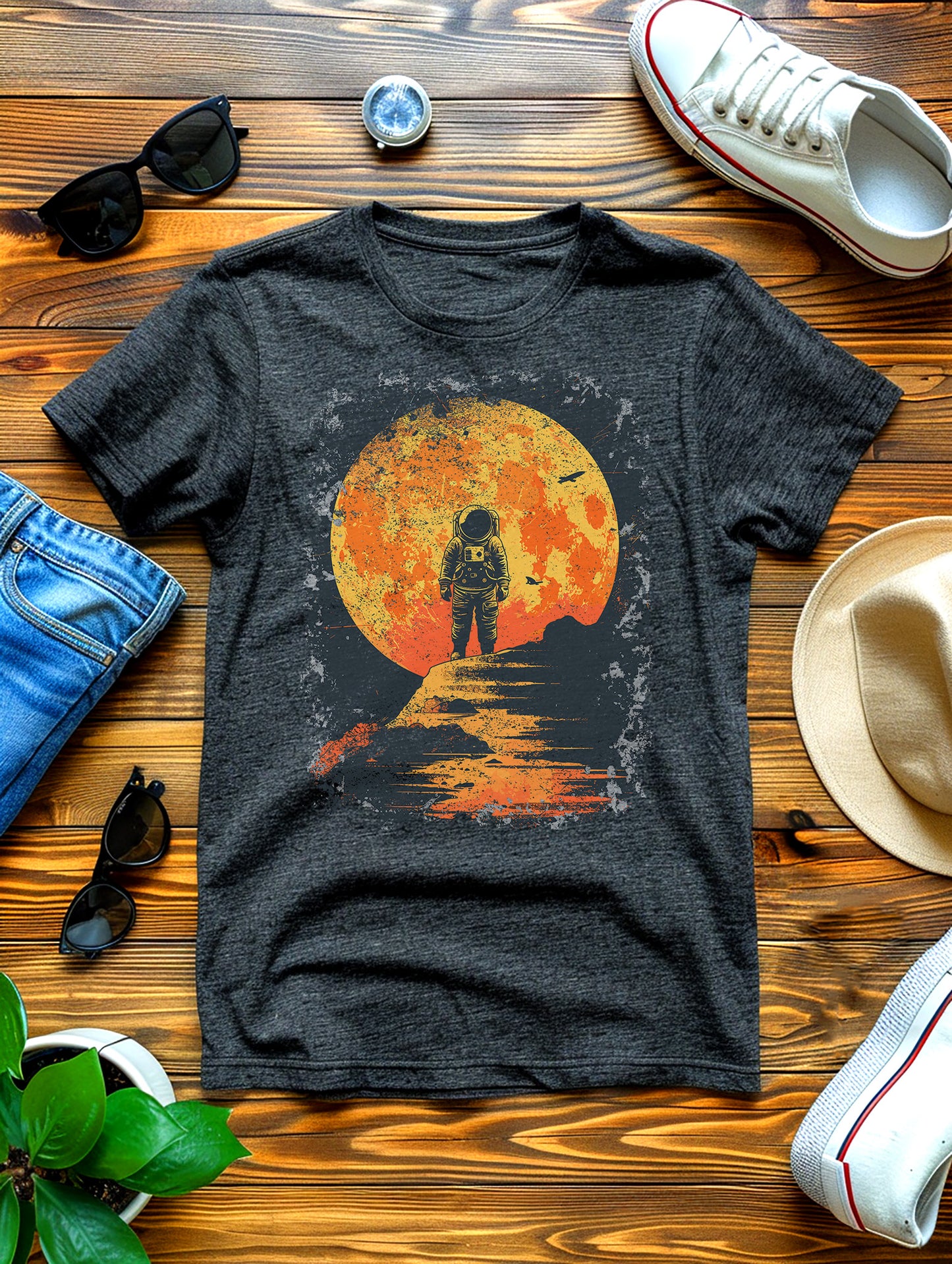 T-Shirt - Spaceman Astronaut