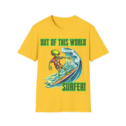 T-Shirt - Alien - Out of this World surfer!