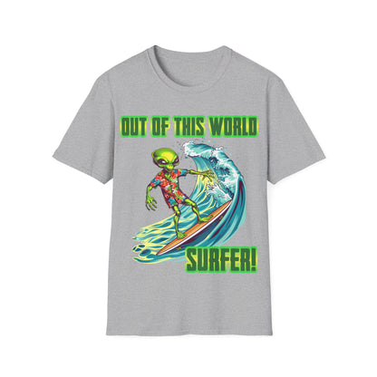 T-Shirt - Alien - Out of this World surfer!